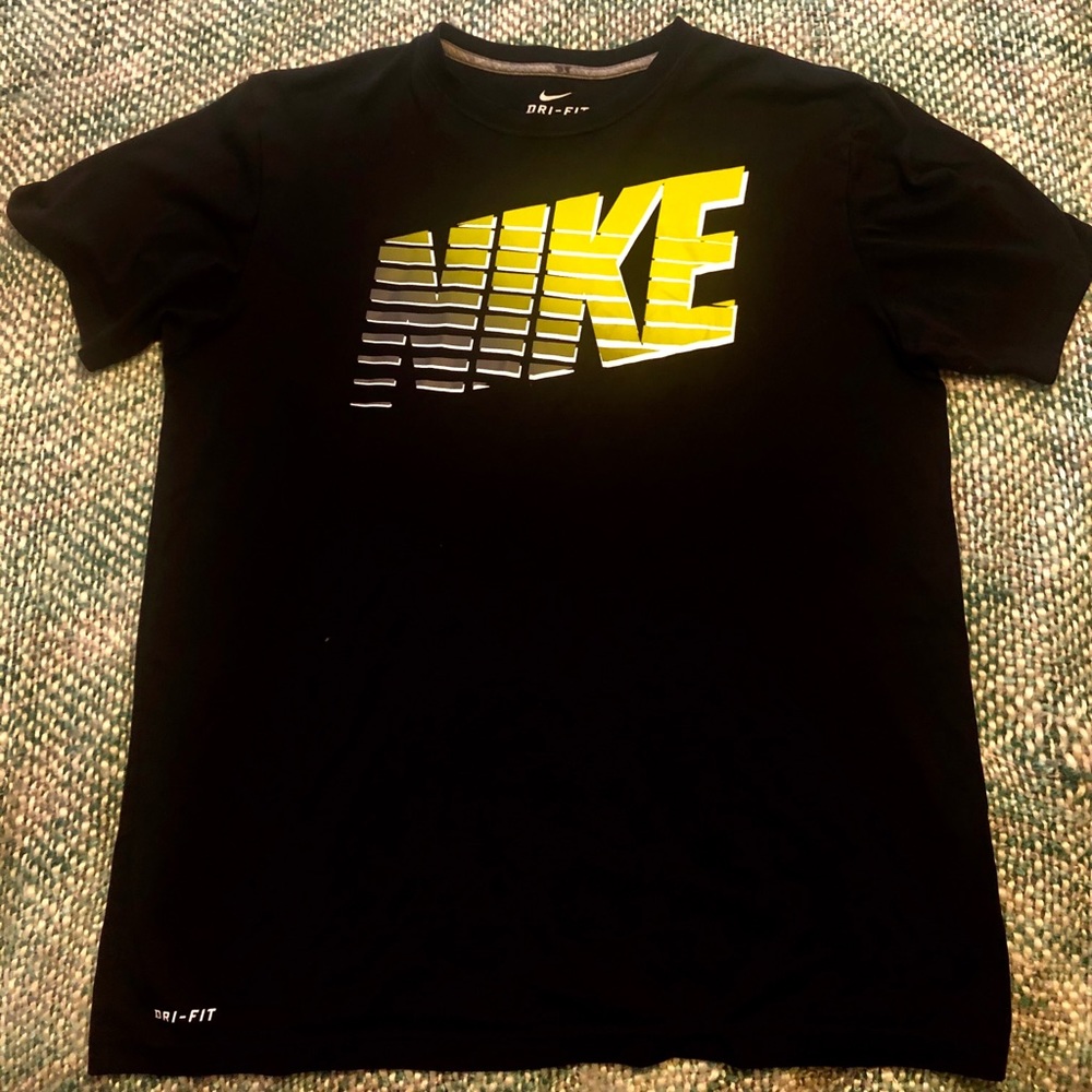 Black Nike t-shirt